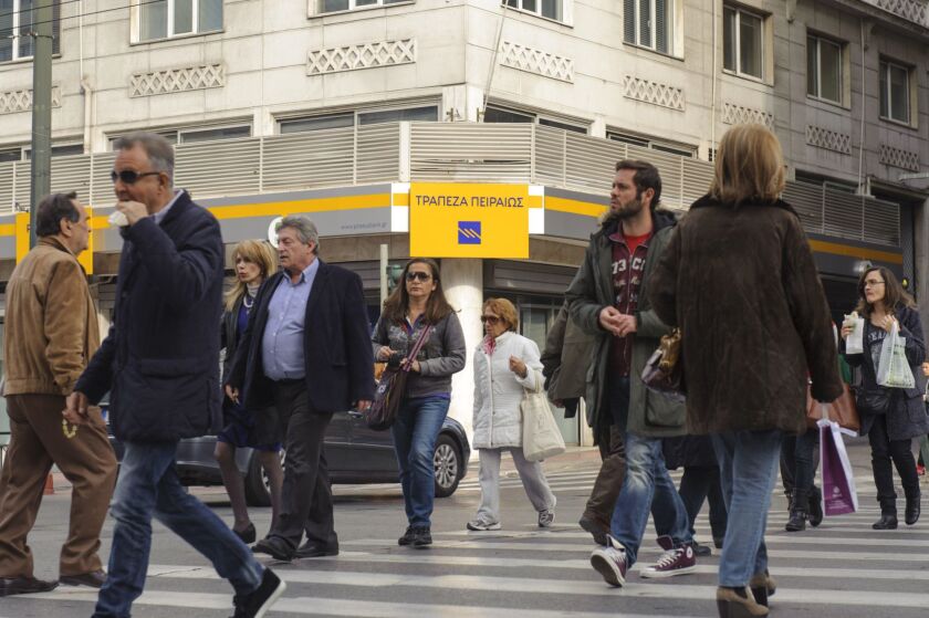 piraeus bank.jpg