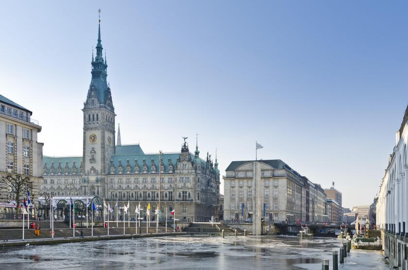 Germany, Hamburg, city centre, Inner Alster, city hall, city hall market,