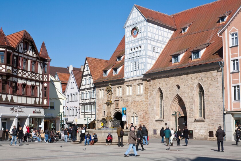 MARKET PLACE, WILHELMSTRASSE, REUTLINGEN, SWABIAN ALB, BADEN-WUERTTEMBERG, GERMANY. Image shot 2011. Exact date unknown.