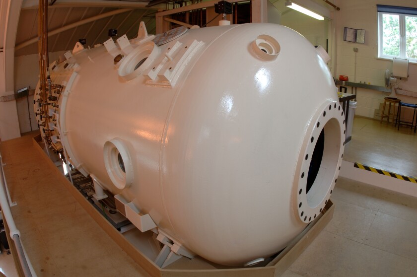 recompression chamber at DDRC PLymouth UK