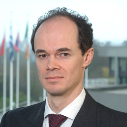 Peter Munro EIB.png