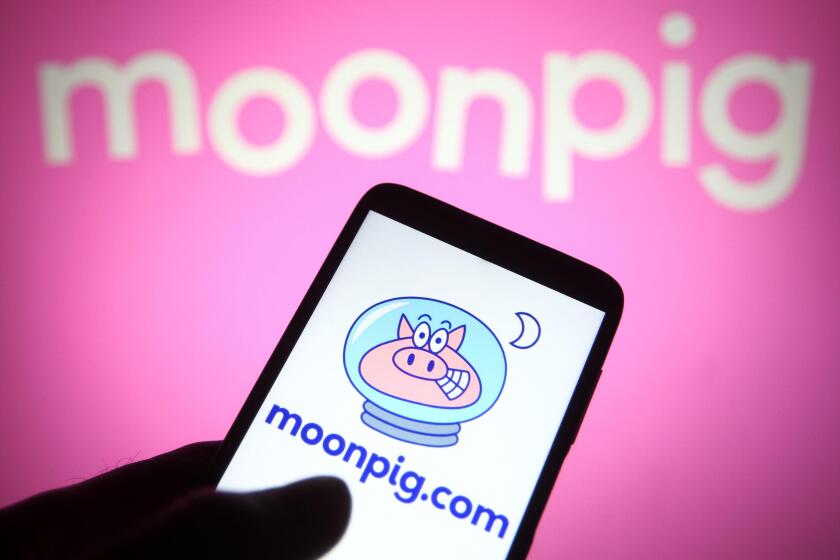 Ukraine. 29th Sep, 2021. In this photo illustration a Moonpig.com logo is seen on a smartphone and a pc screen. (Credit Image: © Pavlo Gonchar/SOPA Images via ZUMA Press Wire)