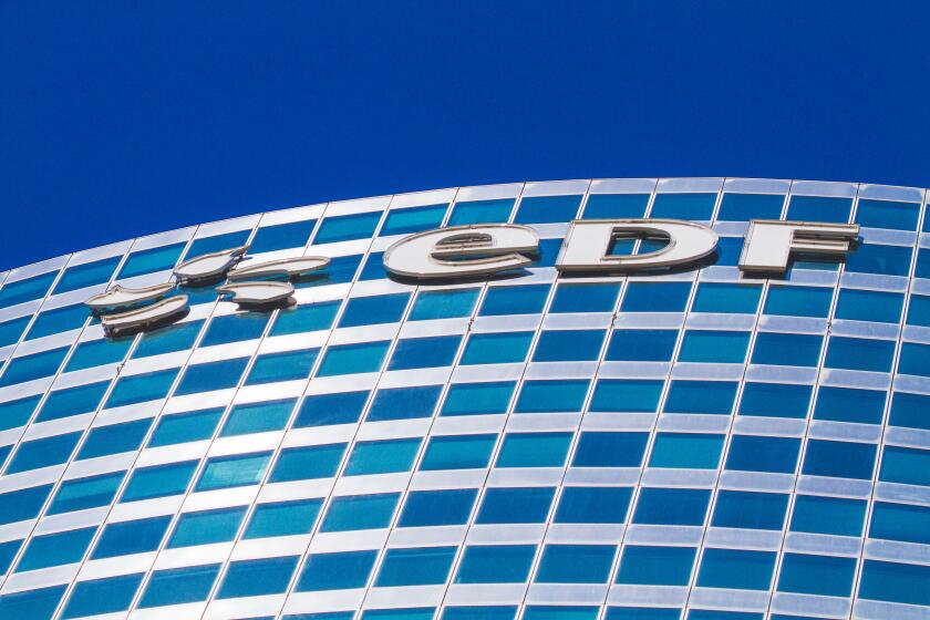 France, ile-de-France, Paris, La Defense, Puteaux, EDF tower, edf