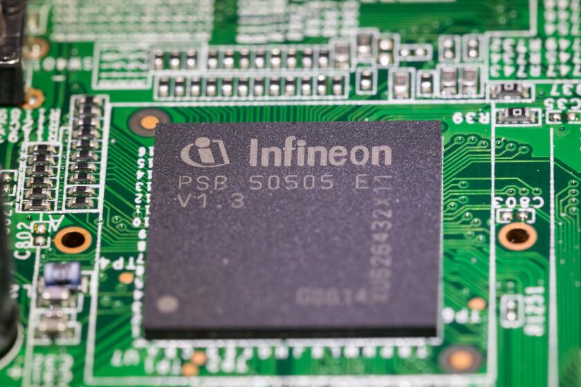 Infineon Chip on circuit board
