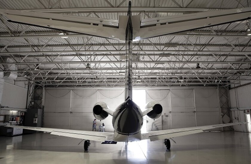 Business jets 575 375