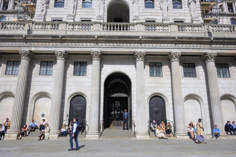 Entrance to the Bank of England on Threadneedle Street in the City of London, historic financial landmark and central banking institution.