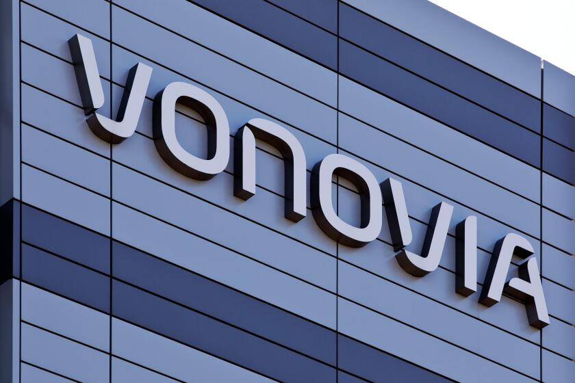 Lettering Vonovia at the head office in Bochum, German real estate group, Germany, Europe