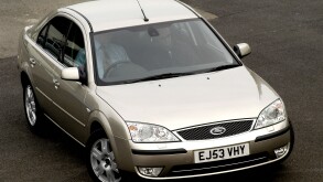 2003 ford mondeo saloon uk. Image shot 2001. Exact date unknown.