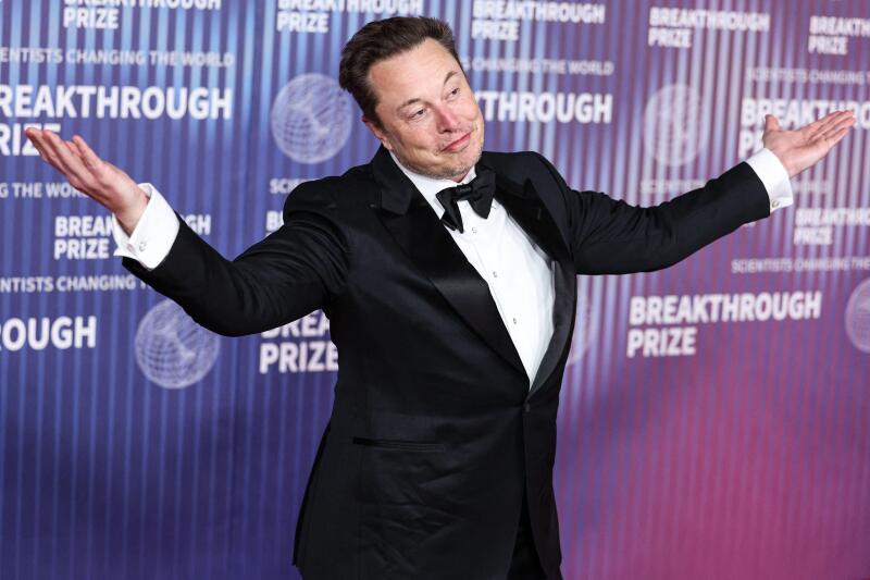 (FILE) Elon Musk Becomes World's First Trillionaire After SpaceX Goes Public. MIRACLE MILE, LOS ANGELES, CALIFORNIA, USA - APRIL 13: Chief Executive Officer (CEO) and product architect of Tesla, Inc., Founder, CEO and chief engineer of SpaceX, Owner, Chie