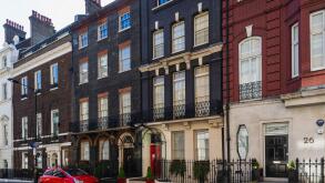 England, London, Westminster, Mayfair, Curzon Street