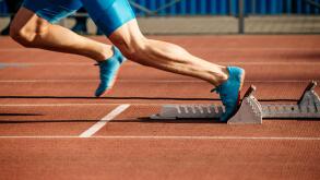 feet runner sprinter fast start to run from starting blocks