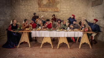 Montefiore Conca, Italy. 25th Sep, 2021. Rocca di Montefiore Conca, Italy. Daily life in the castle, XV century. The banquet Credit: Independent Photo Agency/Alamy Live News