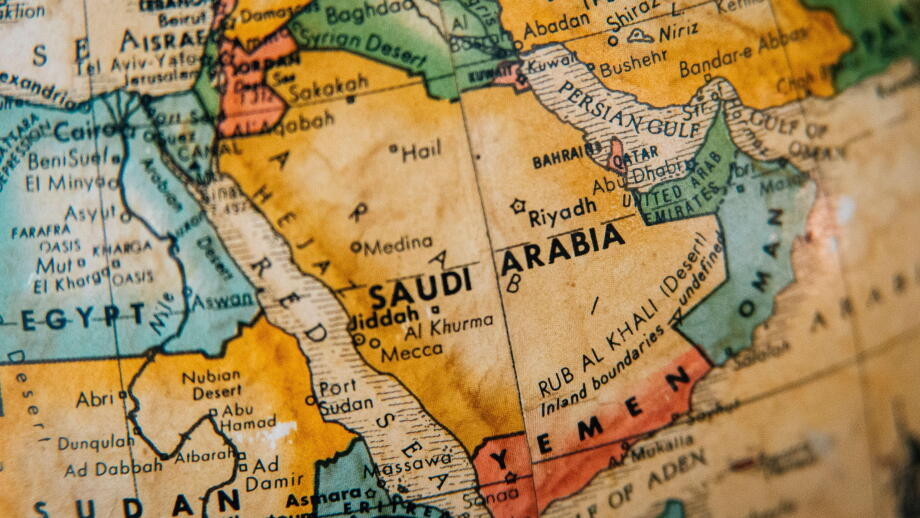 Close-up vintage map of the Middle East featuring Saudi Arabia, Egypt, Yemen, and surrounding regions.