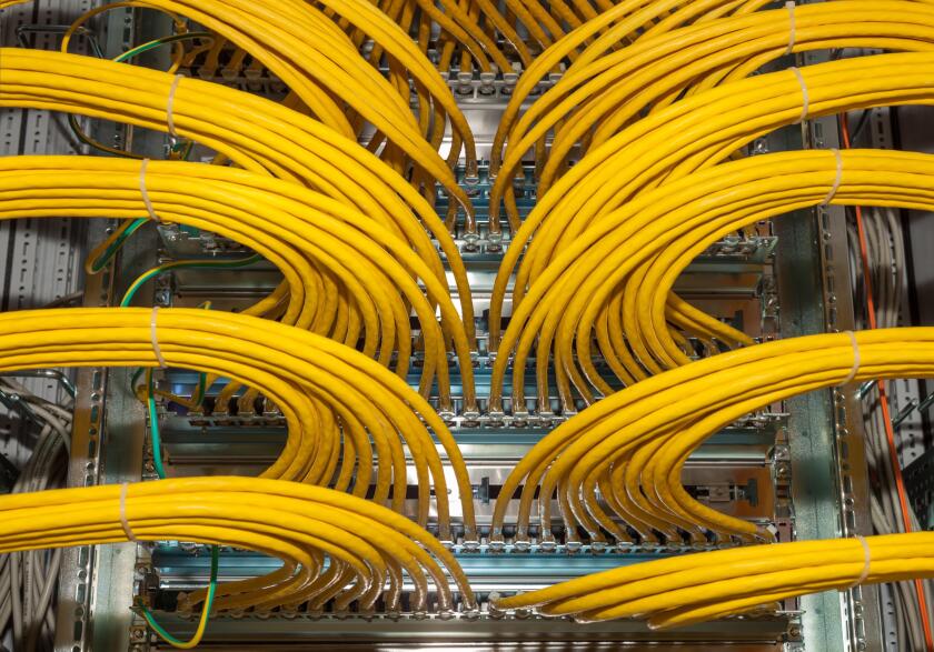 Network distributor in a datacenter for sharing Internet