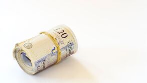 cash bundle.jpg