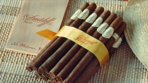 Cigar Cigars of Havana Havanna Cuba DAVIDOFF Davidoffs Kuba smoke smoker smoking high quality