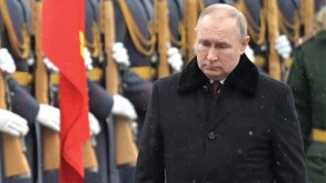 putin2HPT45F.jpg