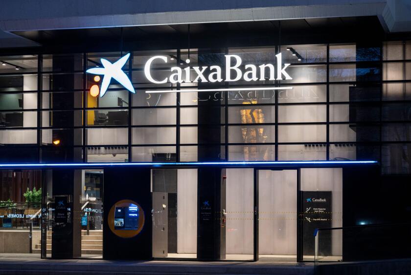 Spanish largest savings bank Caixa Bank (CaixaBank) branch in Spain. (Photo by Xavi Lopez / SOPA Images/Sipa USA)