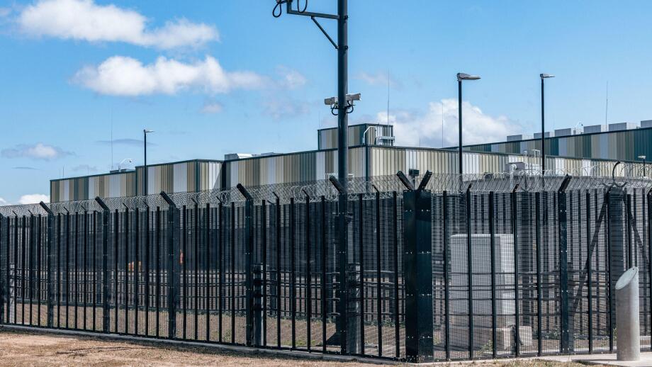 Amazon AWS Data Center in Didcot new hyperscale facility operated by Amazon Web Services ,Oxfordshire , United Kingdom.