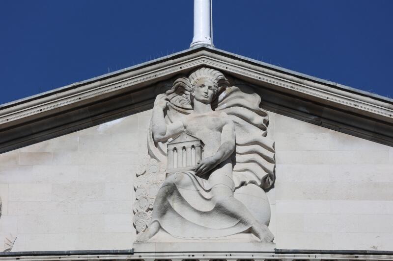 Statue on the Bank of England, London
