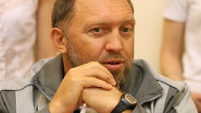 oleg_deripaska_casual_PA_230x150