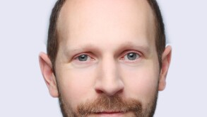 Till Schweizer .jpg