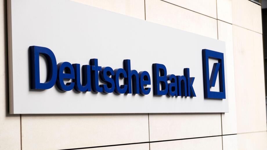 Exterior view of Deutsche Bank sign on side of HQ headquarters Head Office building in Moorgate City of London England UK Great Britain KATHY DEWITT
