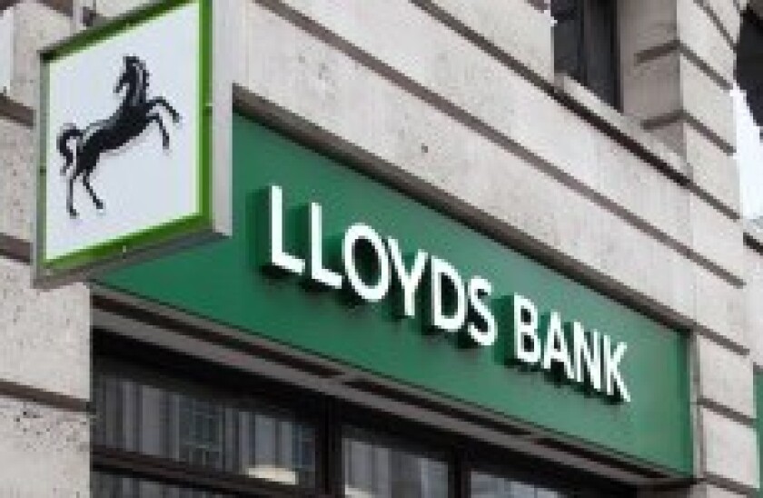 Lloyds 230