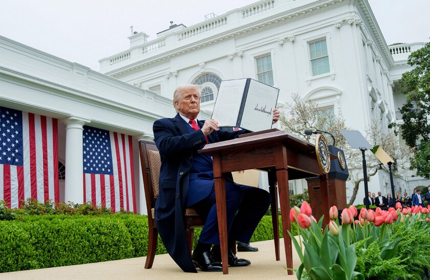 trump3AG5RJE.jpg