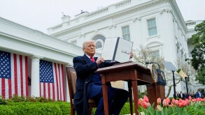 trump3AG5RJE.jpg
