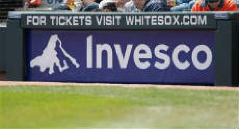 Invesco 230 px