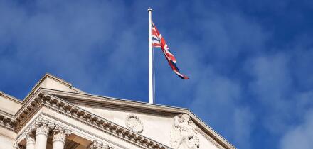 Union jack flag over the Bank of England, Threadneedle st, City of London, England.