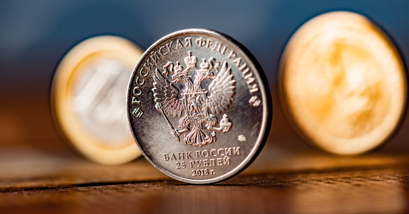 The Russian rouble between Dollar and Euro 