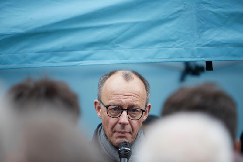 Arnsberg, NRW, Germany, 22 02 2025, election campaign with Friedrich Merz booth of german party CDU in Arnsberg