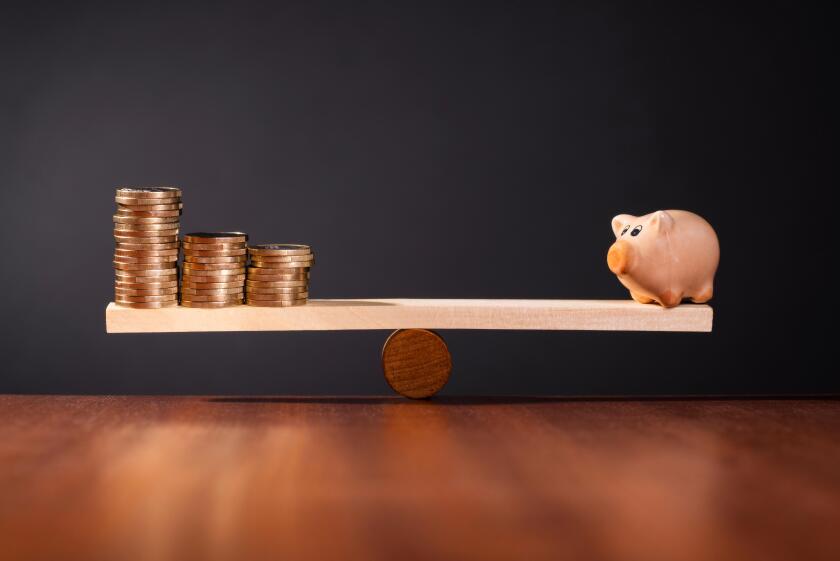 Piggy bank and money balanced HiRes 575 