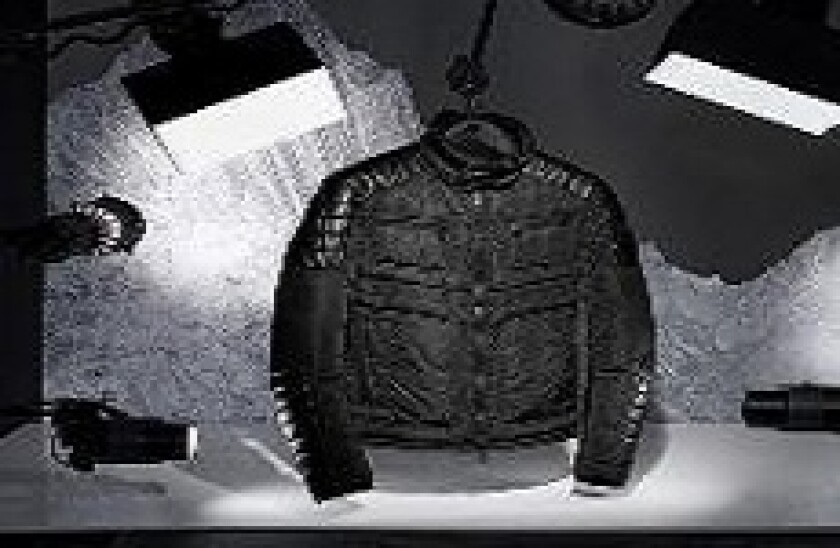Moncler230px