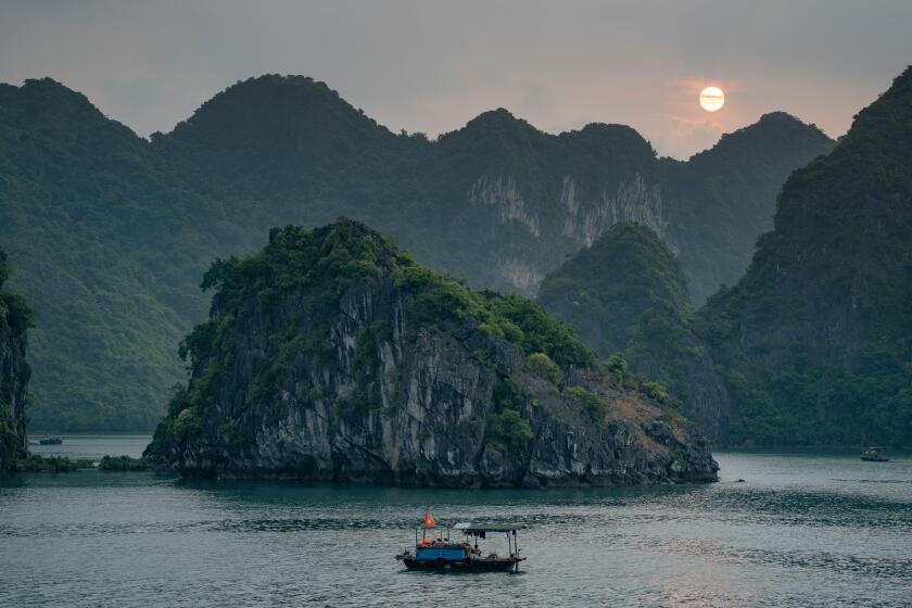 Sunrise in Halong Bay, Vietnam