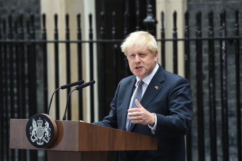 London, UK. 7th July, 2022. Prime Minister Boris Johnson makes his resignation speech from a lectern outside No10 Downing Street. Credit: MARTIN DALTON/Alamy Live News