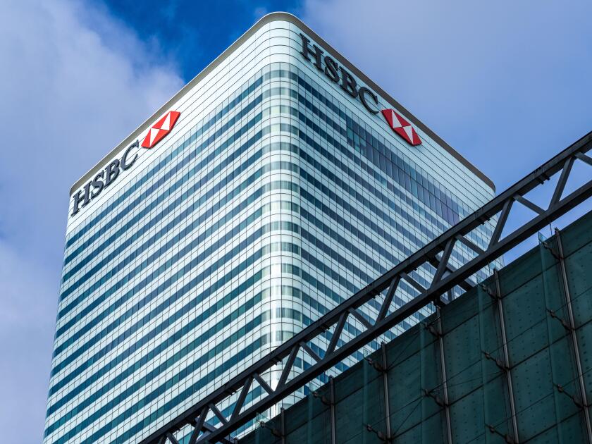 HSBC tower Canary Wharf - the HSBC tower with other financial services buildings in London's Canary Wharf development. Architect Norman Foster 2003.