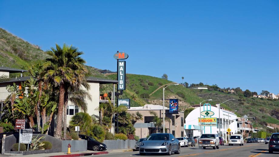 Cars on PCH thorugh Malibu, CA