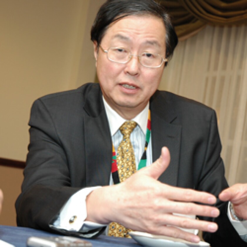 zhou-1-250px.jpg
