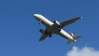 Lufthansa 230x150