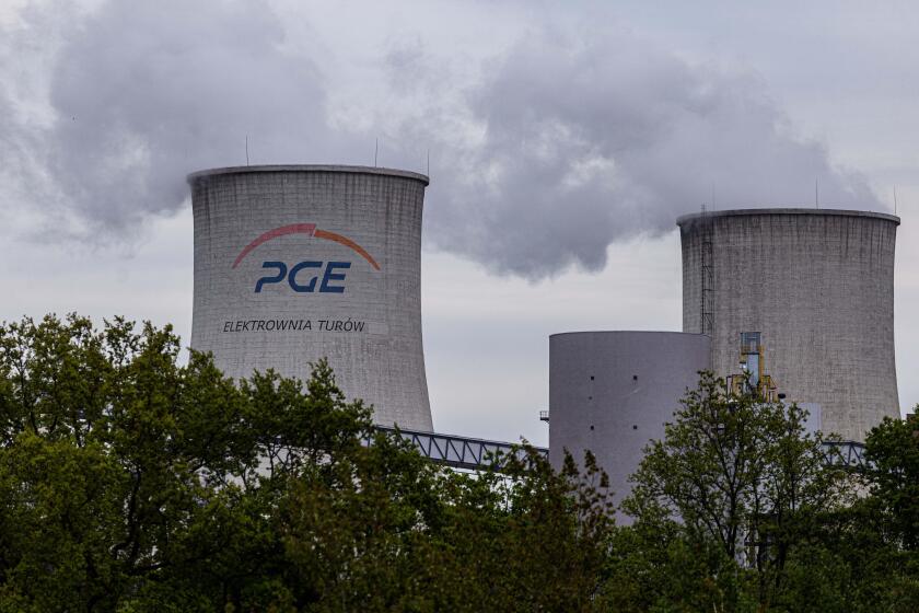 Wroclaw, Poland. 24th May, 2021. 24 May 2021 Bogatynia Poland The lignite mine and the TurA³w power plant are located on the border with the Czech Republic and Germany. The CJEU ordered the mine to be closed. Credit: Krzysztof Kaniewski/ZUMA Wire/Alamy Li