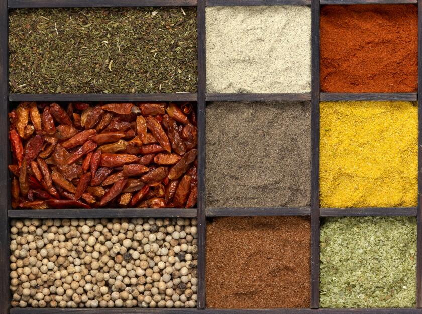 food, aliment, pepper, spice, green, wood, brown, brownish, brunette, coloured,