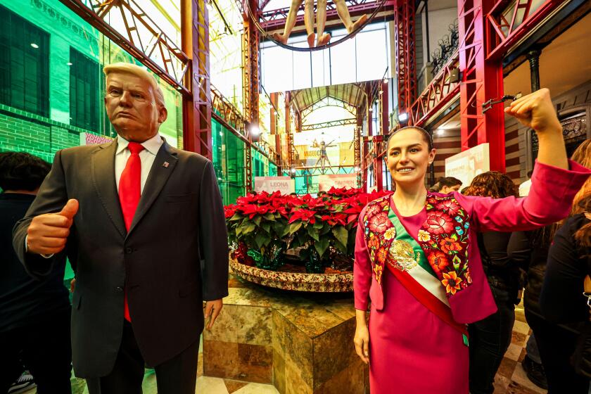 Donald Trump and Claudia Sheinbaum in  Wax museum in Mexico City CDMX. It exhibits figures and objects modeled with wax, popular characters from history, entertainment, politics and sports in their most characteristic poses. The manufacturing techniques a