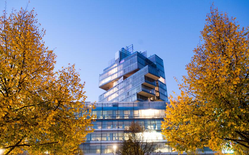 Hanover, Lower Saxony. 10th Oct, 2018. The NordLB headquarters, taken early in the morning. The future of the Norddeutsche Landesbank is to be the subject of the budget committee in Lower Saxony's state parliament on Wednesday. Credit: Julian Stratenschul
