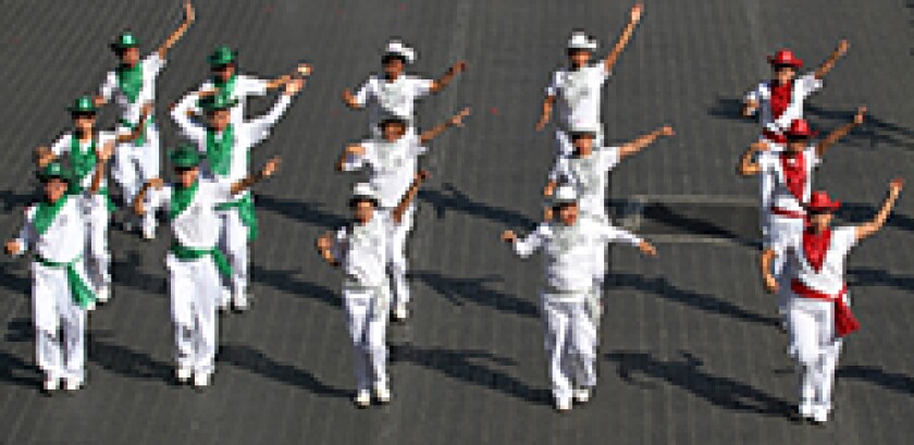 Mexico dancing