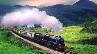 GB - SCOTLAND: "The Jacobite" Steam Train