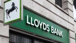 Lloyds 230