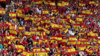 Bern, Switzerland, July 18st 2025: Spain fans during the UEFA Womens EURO 2025 Quarter-Final match between Spain and Switzerland at Stadion Wankdorf in Bern, Switzerland. Philipp Kresnik (Philipp Kresnik/SheKicks/SPP) Credit: SPP Sport Press Photo. /Alamy
